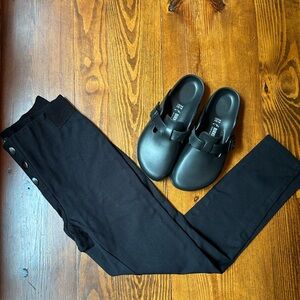 Loft Women’s Petite Leggings 🖤